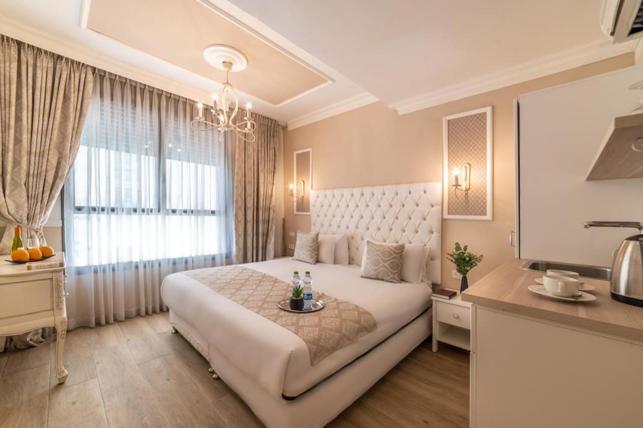 Litov - A Religious Boutique 2*
